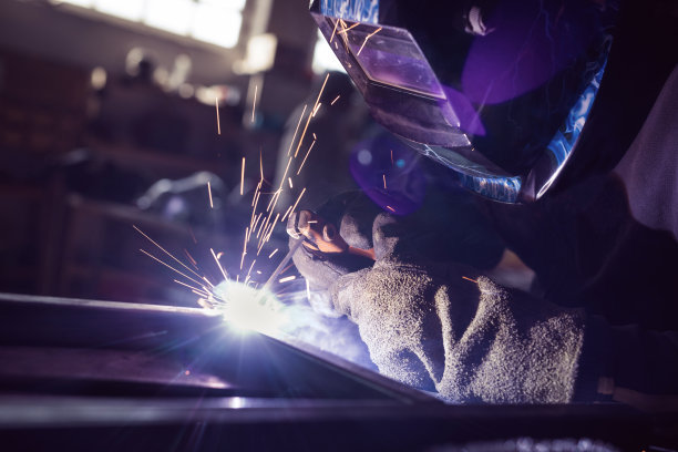 不銹鋼平面回轉(zhuǎn)篩焊接生產(chǎn)工藝問題有哪些