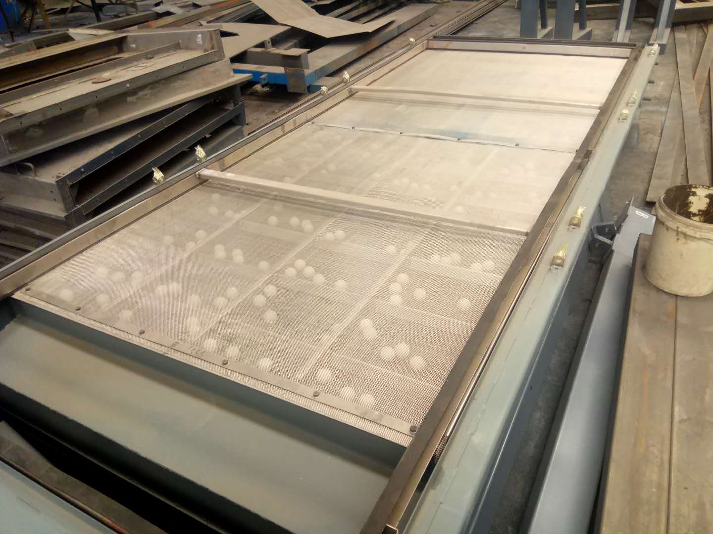 平面回轉(zhuǎn)會篩