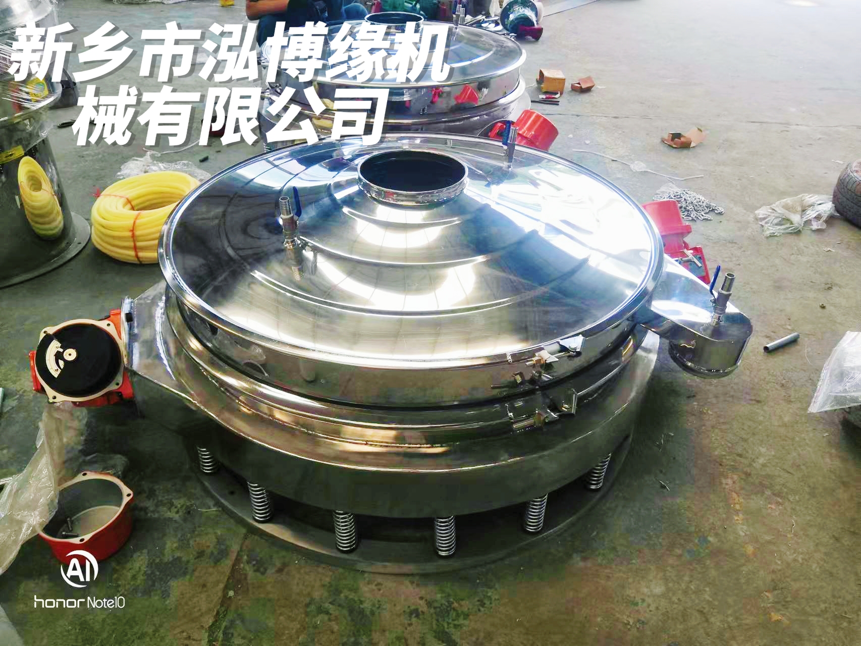 直排篩和搖擺篩在篩網(wǎng)孔徑選擇上有何差異？